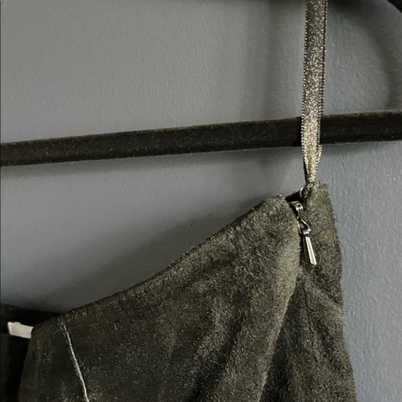 CAbi 100% (Suede) Leather Black Midi Skirt - Slight High Low Hem - Picture 7 of 10